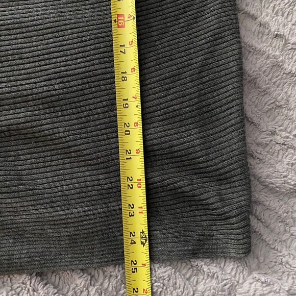 a.n.a. Slate Grey sweater Excellent like new condition! - Picture 7 of 7